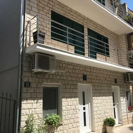 Apartament Legcevic *